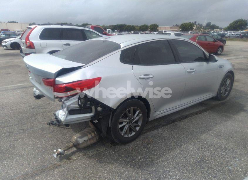 Photo 4 of 2020 Kia Optima LX (VIN 5XXGT4L34LG385729)