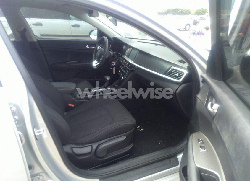 Photo 5 of 2020 Kia Optima LX (VIN 5XXGT4L34LG385729)