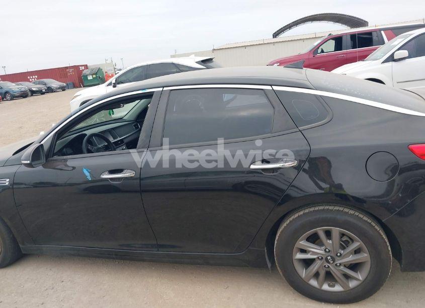 Photo 14 of 2020 Kia Optima LX (VIN 5XXGT4L34LG400939)