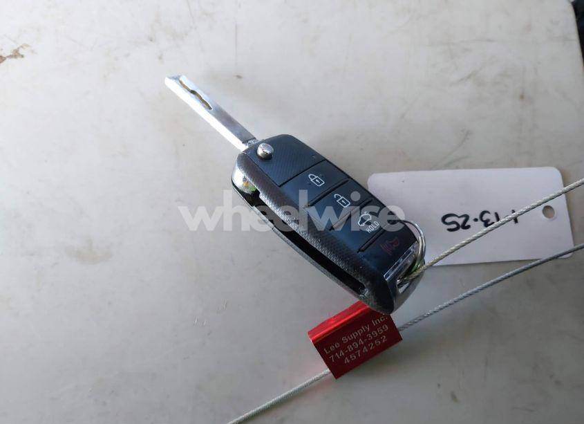 Photo 11 of 2020 Kia Optima LX (VIN 5XXGT4L34LG410127)