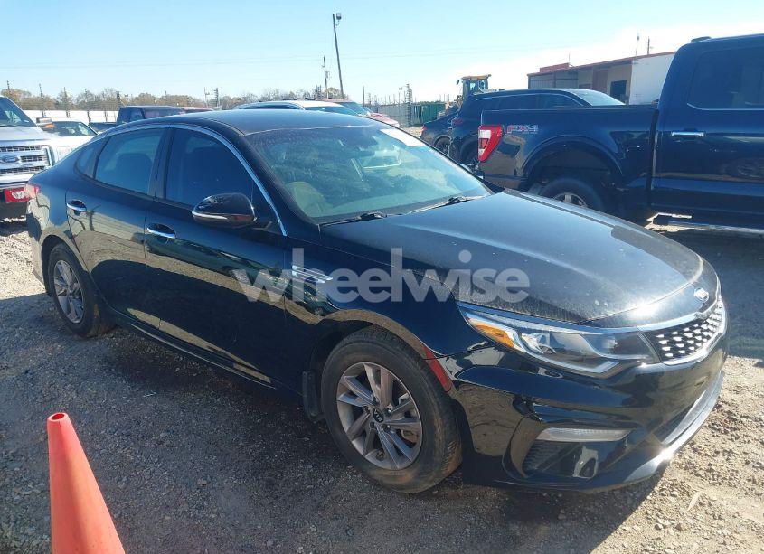 2020 Kia Optima LX (VIN 5XXGT4L34LG419202) main photo