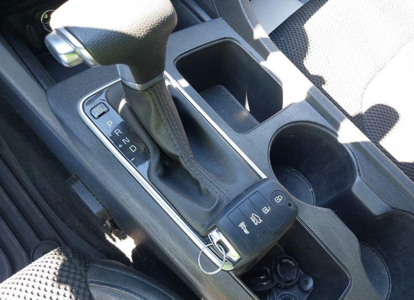 Photo 11 of 2020 Kia Optima S (VIN 5XXGT4L34LG420009)