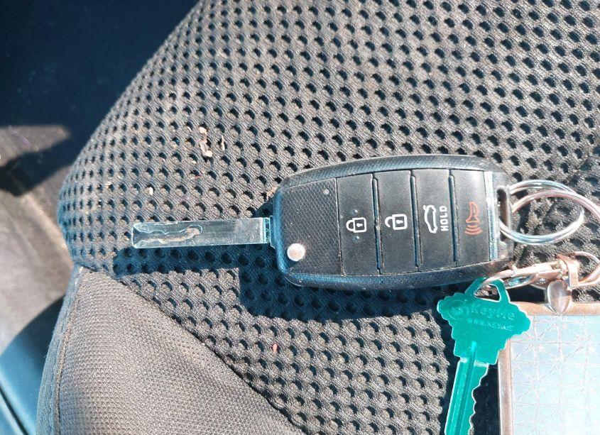 Photo 11 of 2020 Kia Optima LX (VIN 5XXGT4L34LG425307)