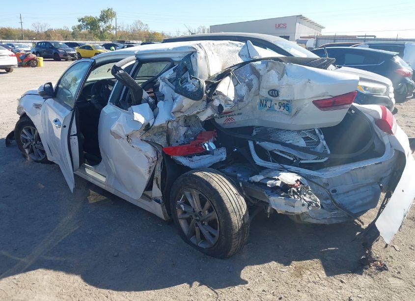 Photo 3 of 2020 Kia Optima LX (VIN 5XXGT4L34LG425307)