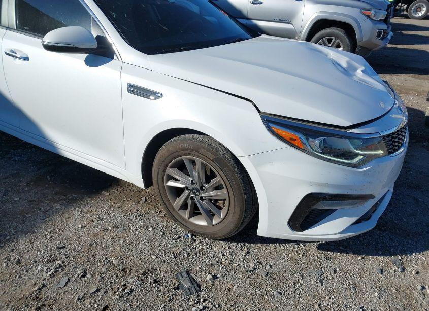 2020 Kia Optima LX (VIN 5XXGT4L34LG441989) main photo