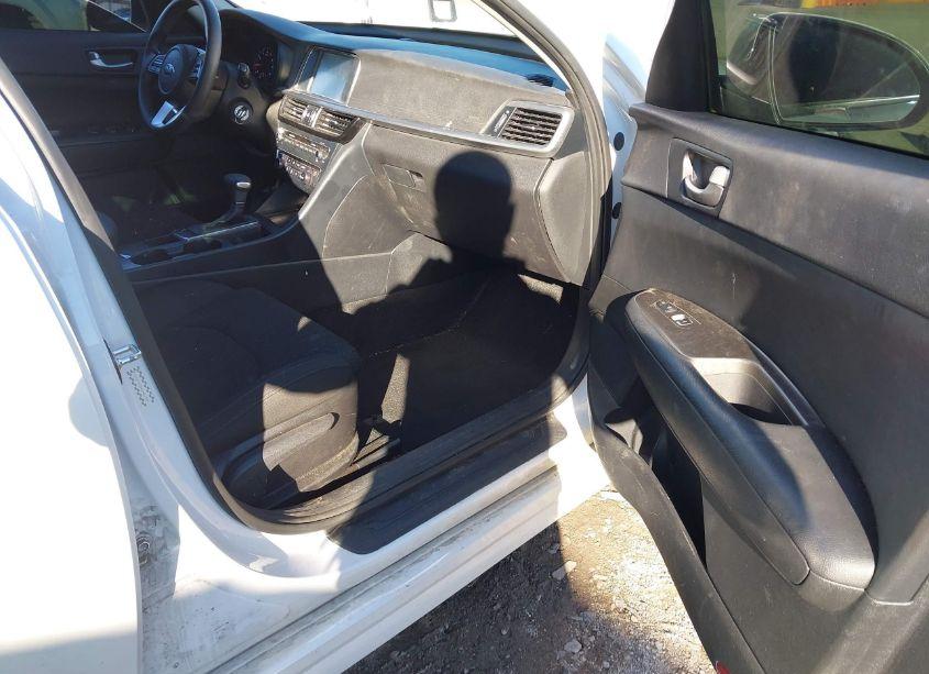 Photo 5 of 2020 Kia Optima LX (VIN 5XXGT4L34LG441989)