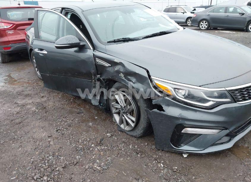Photo 6 of 2020 Kia Optima LX (VIN 5XXGT4L34LG444911)