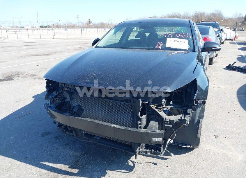 Photo 6 of 2020 Kia Optima S (VIN 5XXGT4L34LG448747)