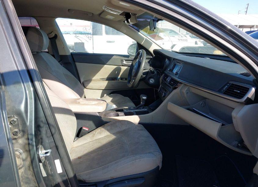 Photo 5 of 2016 Kia Optima LX (VIN 5XXGT4L35GG016755)