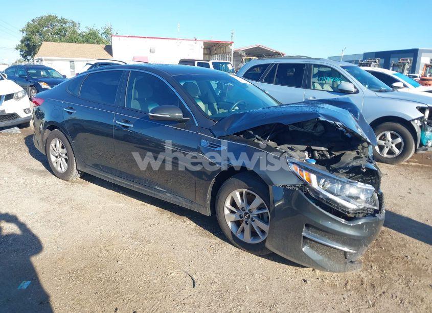 2016 Kia Optima LX (VIN 5XXGT4L35GG023771) main photo