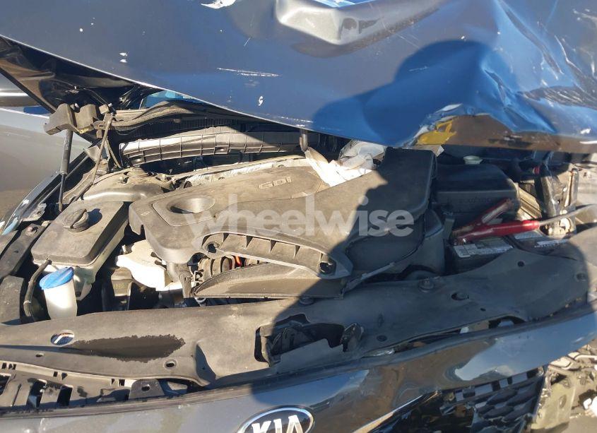 Photo 10 of 2016 Kia Optima LX (VIN 5XXGT4L35GG023771)