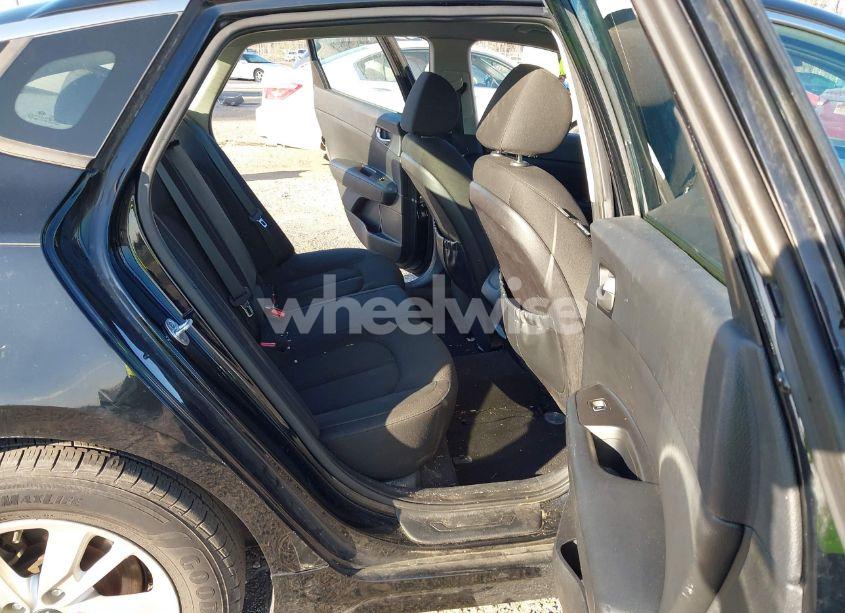 Photo 8 of 2016 Kia Optima LX (VIN 5XXGT4L35GG034723)