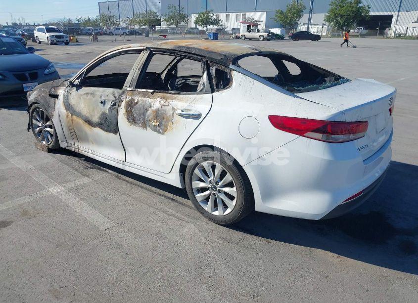 Photo 3 of 2016 Kia Optima LX (VIN 5XXGT4L35GG060688)