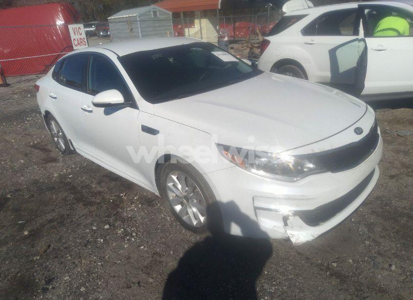 2016 Kia Optima LX (VIN 5XXGT4L35GG073604) main photo