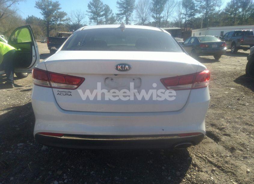 Photo 16 of 2016 Kia Optima LX (VIN 5XXGT4L35GG073604)