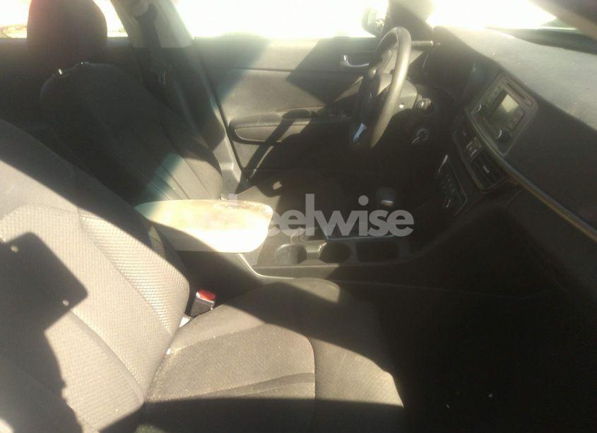 Photo 5 of 2016 Kia Optima LX (VIN 5XXGT4L35GG073604)