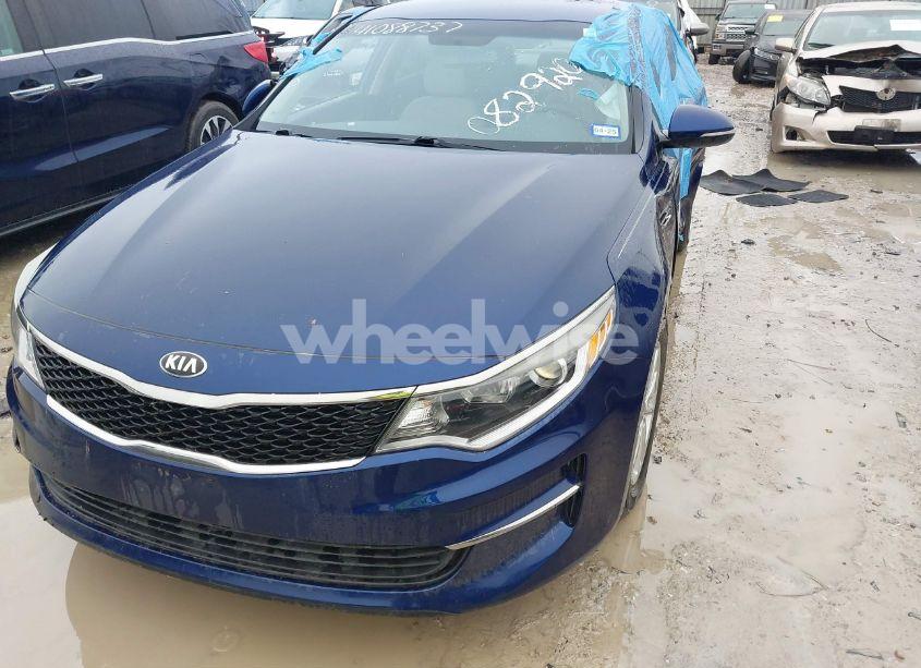 Photo 2 of 2016 Kia Optima LX (VIN 5XXGT4L35GG082920)