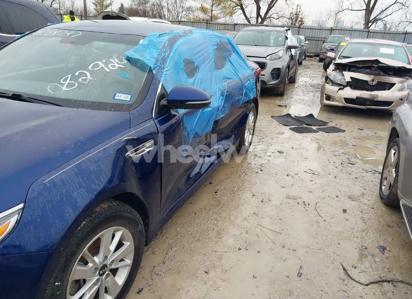 Photo 6 of 2016 Kia Optima LX (VIN 5XXGT4L35GG082920)