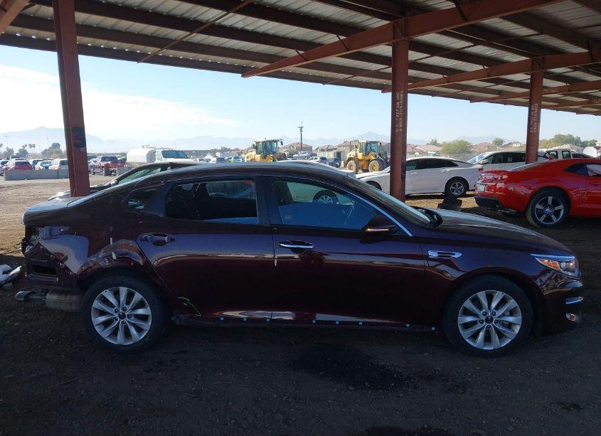 Photo 14 of 2016 Kia Optima LX (VIN 5XXGT4L35GG083386)