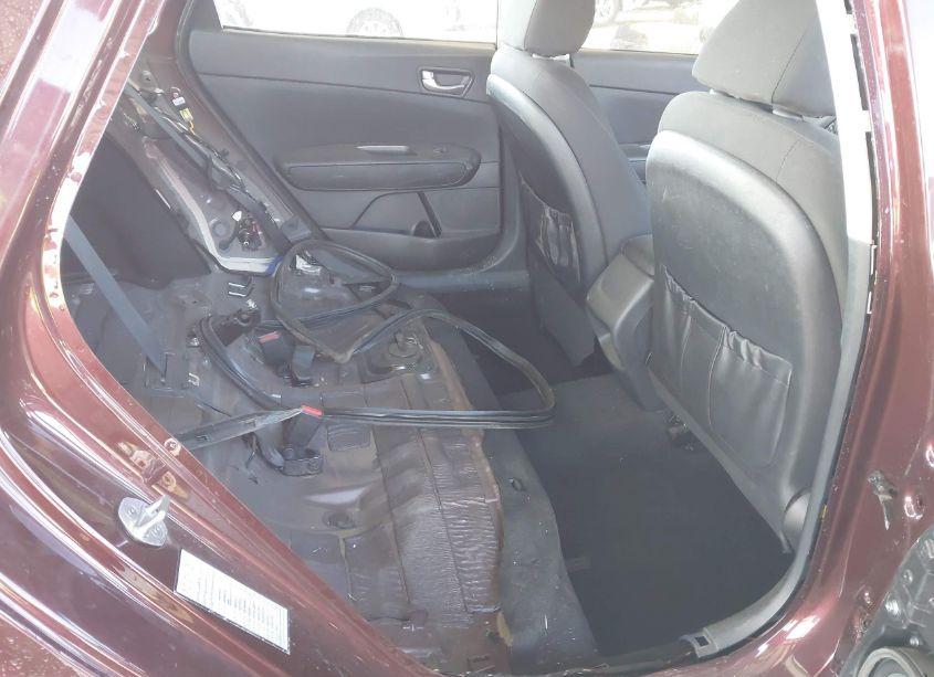 Photo 8 of 2016 Kia Optima LX (VIN 5XXGT4L35GG083386)