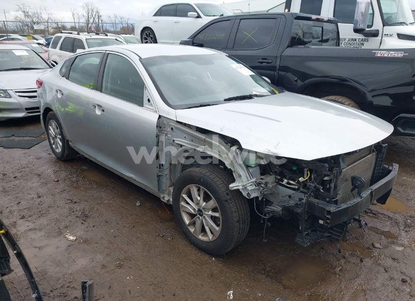 2016 Kia Optima LX (VIN 5XXGT4L35GG093481) main photo