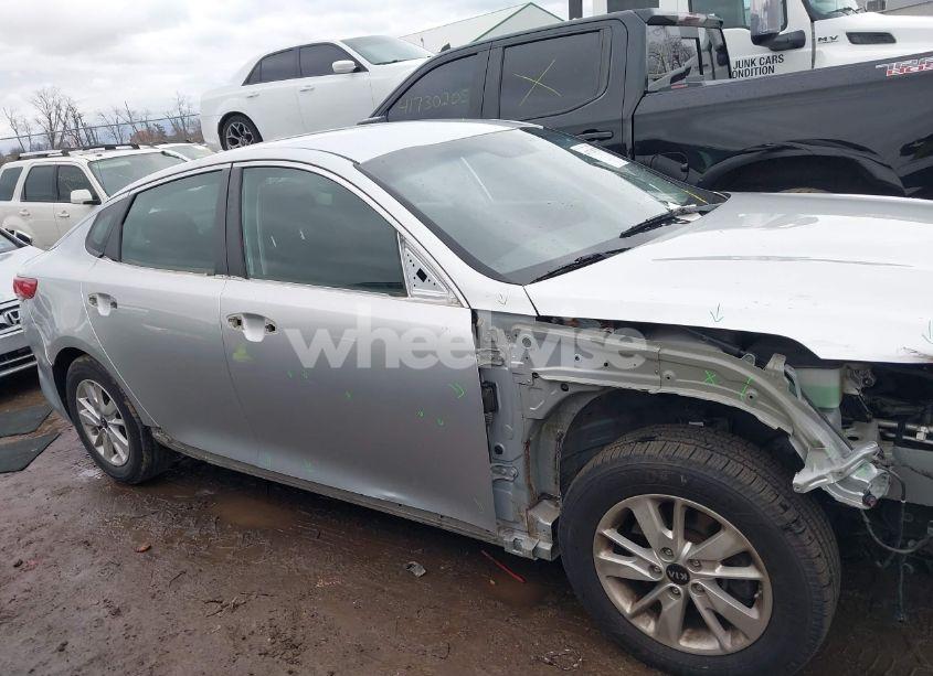 Photo 14 of 2016 Kia Optima LX (VIN 5XXGT4L35GG093481)