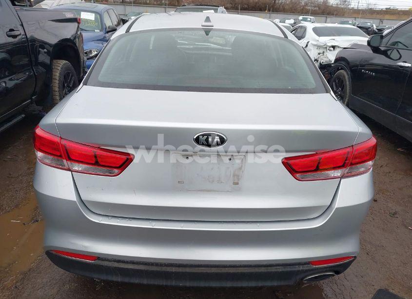 Photo 17 of 2016 Kia Optima LX (VIN 5XXGT4L35GG093481)