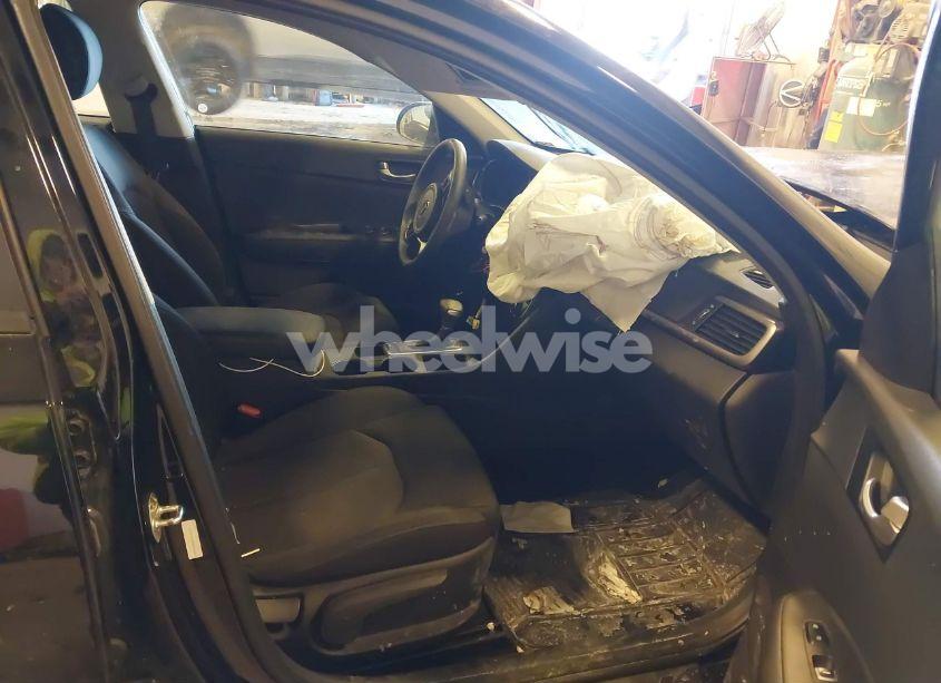 Photo 5 of 2016 Kia Optima LX (VIN 5XXGT4L35GG096686)