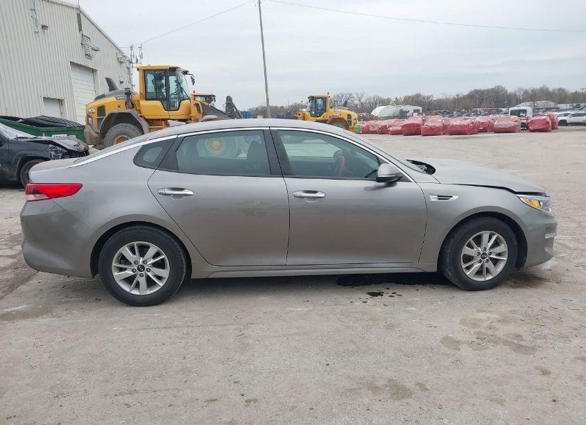 Photo 13 of 2016 Kia Optima LX (VIN 5XXGT4L35GG115155)