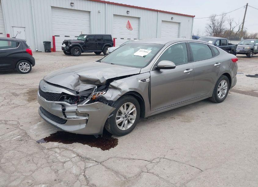 Photo 2 of 2016 Kia Optima LX (VIN 5XXGT4L35GG115155)