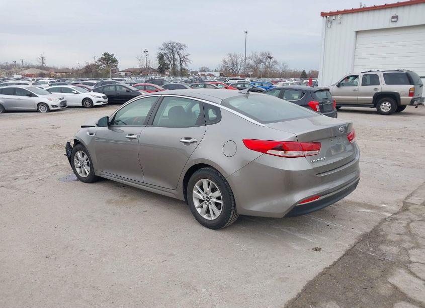 Photo 3 of 2016 Kia Optima LX (VIN 5XXGT4L35GG115155)