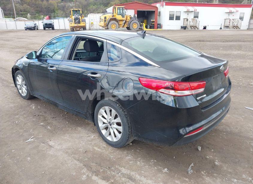 Photo 3 of 2017 Kia Optima LX (VIN 5XXGT4L35HG124780)