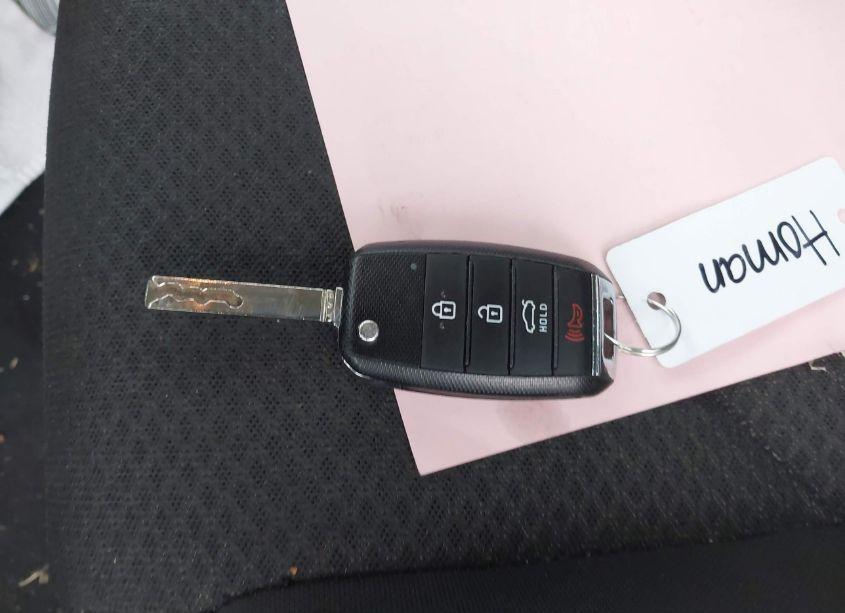 Photo 11 of 2017 Kia Optima LX (VIN 5XXGT4L35HG139912)