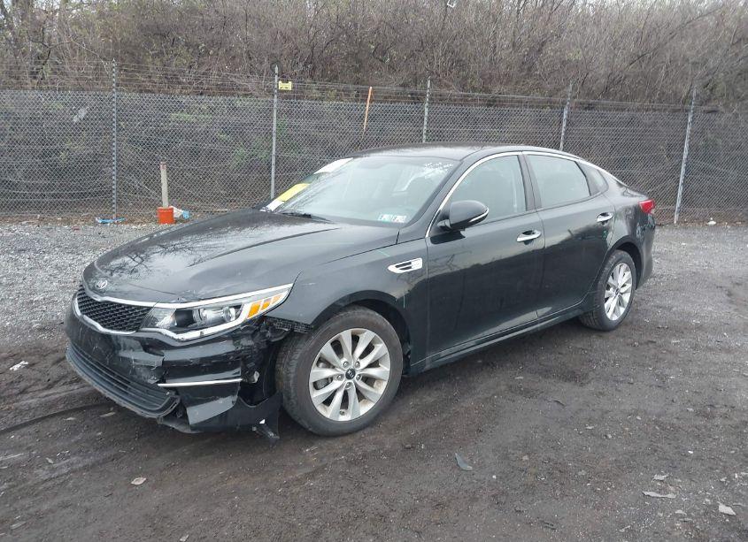 Photo 2 of 2017 Kia Optima LX (VIN 5XXGT4L35HG139912)