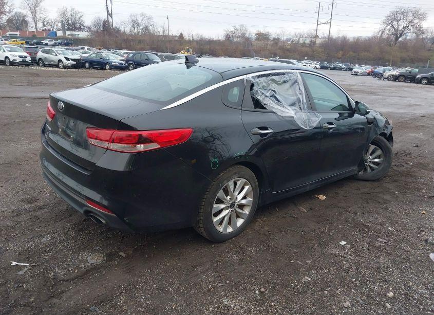 Photo 4 of 2017 Kia Optima LX (VIN 5XXGT4L35HG139912)
