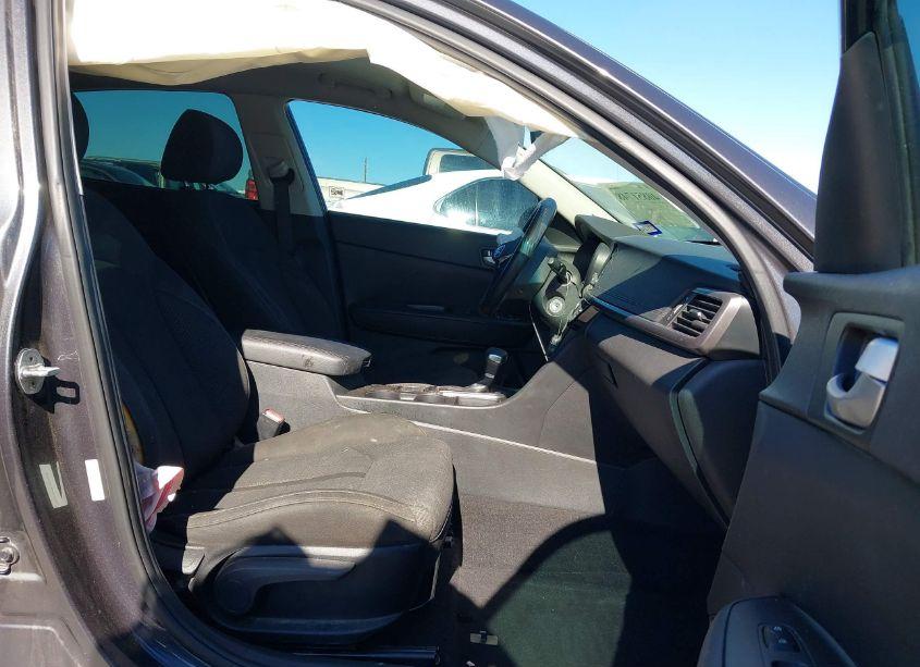 Photo 5 of 2017 Kia Optima LX (VIN 5XXGT4L35HG144981)