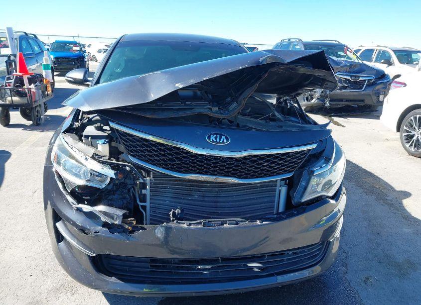 Photo 6 of 2017 Kia Optima LX (VIN 5XXGT4L35HG144981)