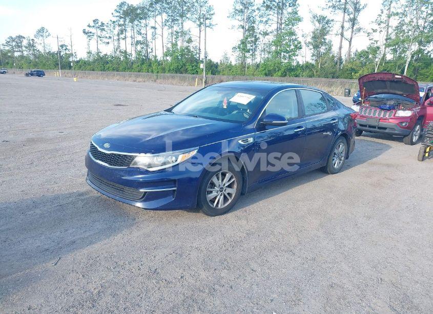 Photo 2 of 2017 Kia Optima LX (VIN 5XXGT4L35HG174613)