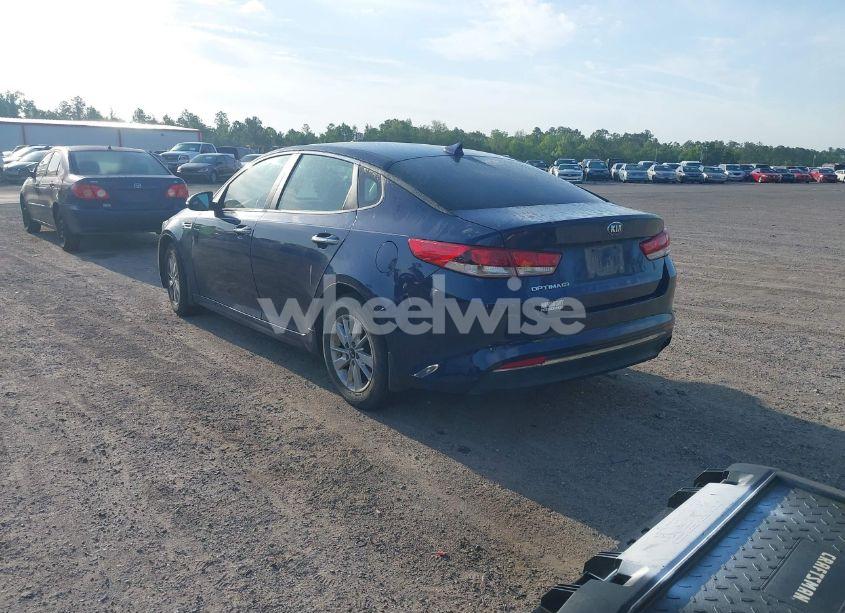 Photo 3 of 2017 Kia Optima LX (VIN 5XXGT4L35HG174613)