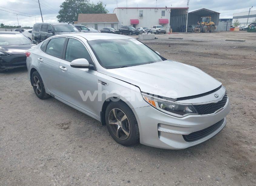 2018 Kia Optima LX (VIN 5XXGT4L35JG186427) main photo