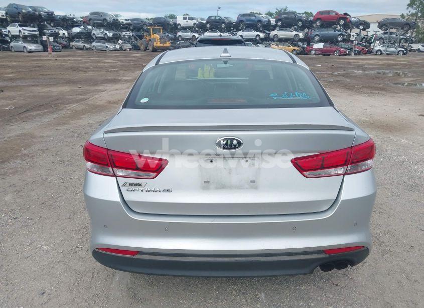 Photo 16 of 2018 Kia Optima LX (VIN 5XXGT4L35JG186427)