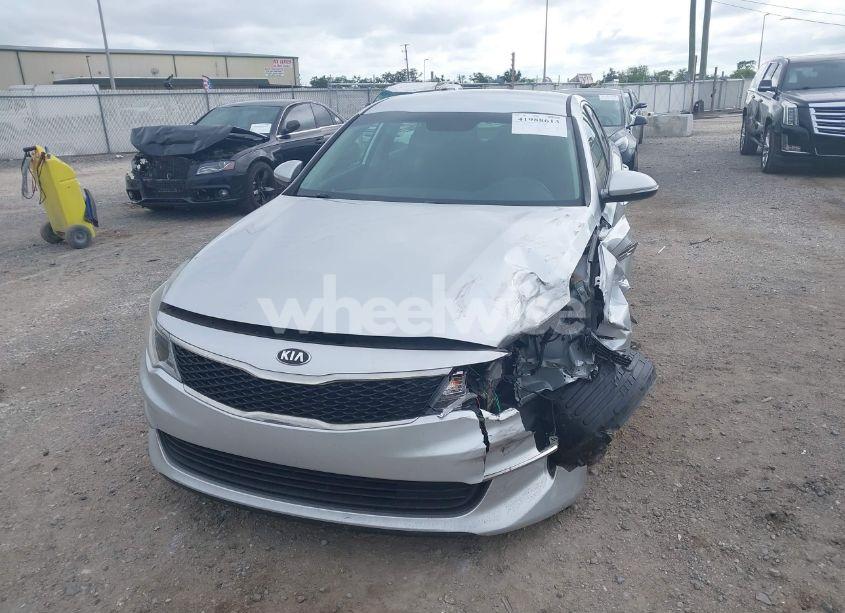 Photo 6 of 2018 Kia Optima LX (VIN 5XXGT4L35JG186427)