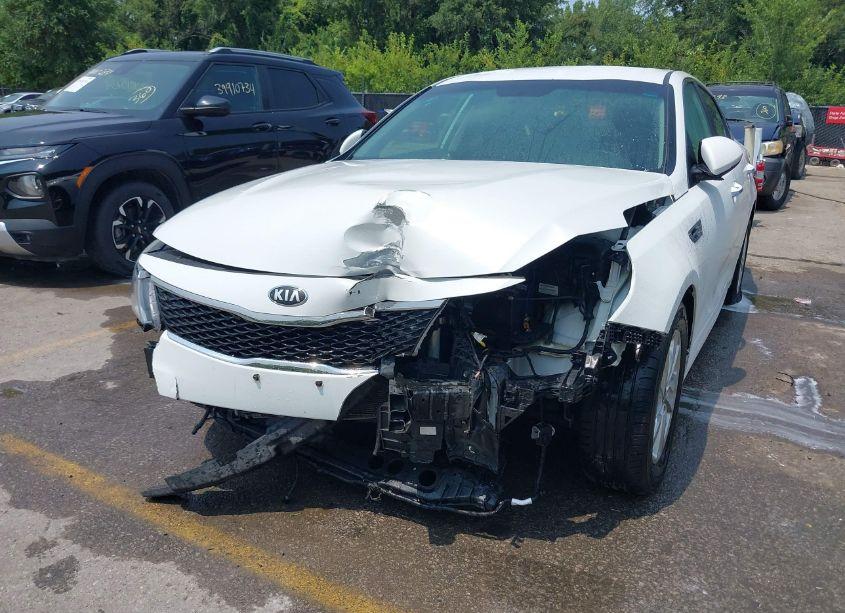 Photo 6 of 2018 Kia Optima LX (VIN 5XXGT4L35JG189649)