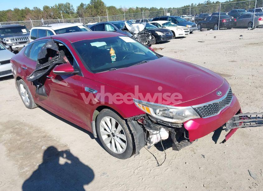 2018 Kia Optima S (VIN 5XXGT4L35JG189926) main photo