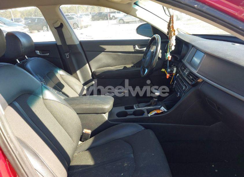Photo 5 of 2018 Kia Optima S (VIN 5XXGT4L35JG189926)