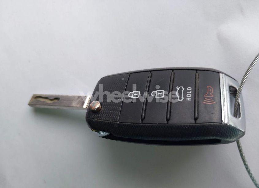 Photo 11 of 2018 Kia Optima LX (VIN 5XXGT4L35JG192955)