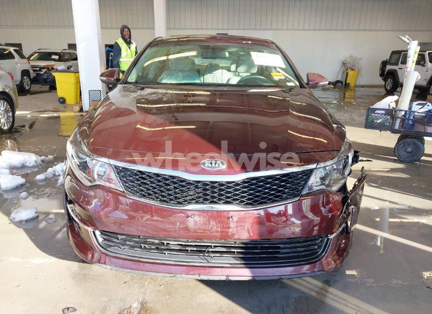 Photo 12 of 2018 Kia Optima LX (VIN 5XXGT4L35JG197623)