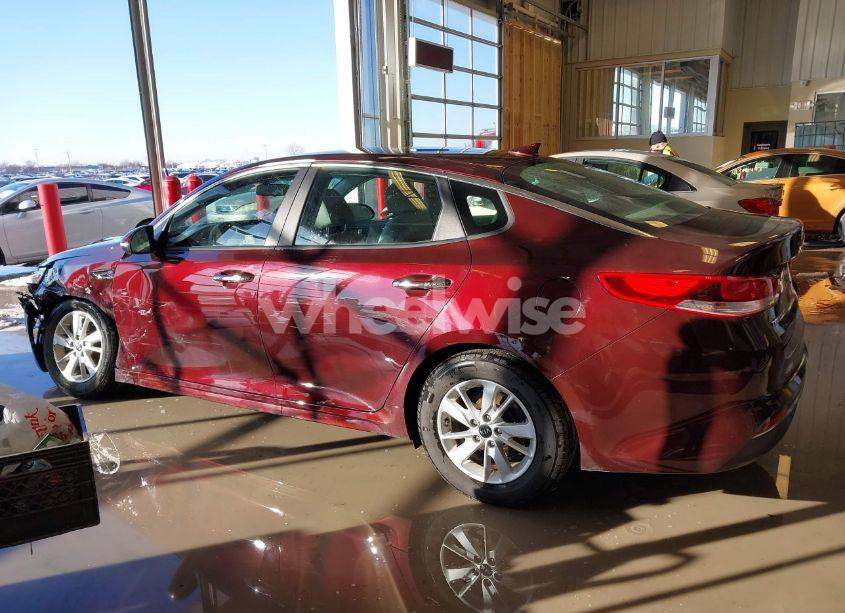 Photo 14 of 2018 Kia Optima LX (VIN 5XXGT4L35JG197623)