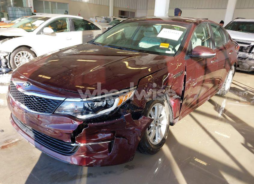 Photo 2 of 2018 Kia Optima LX (VIN 5XXGT4L35JG197623)