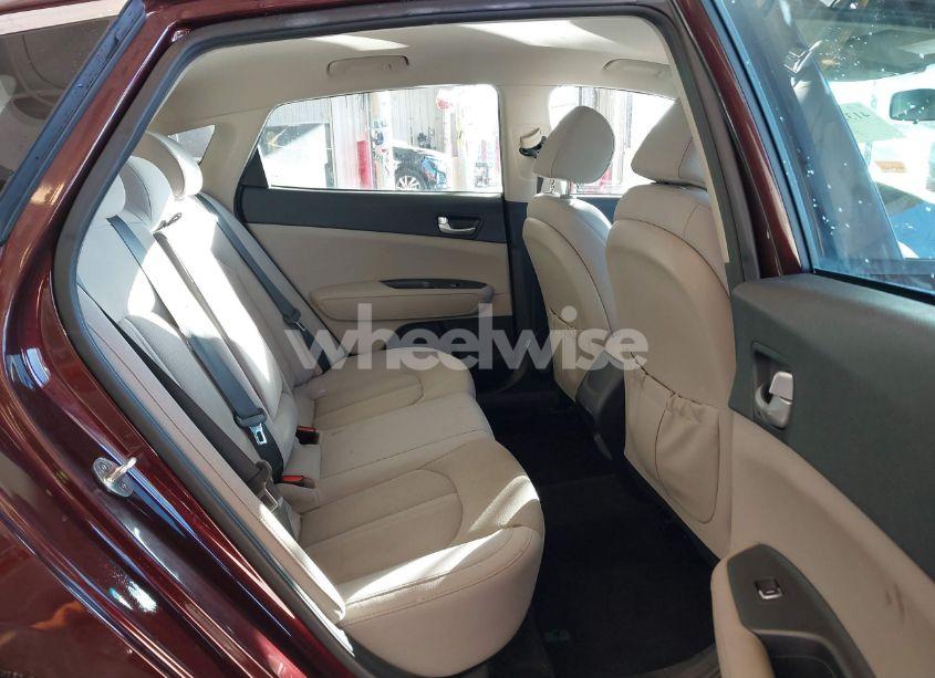 Photo 8 of 2018 Kia Optima LX (VIN 5XXGT4L35JG197623)